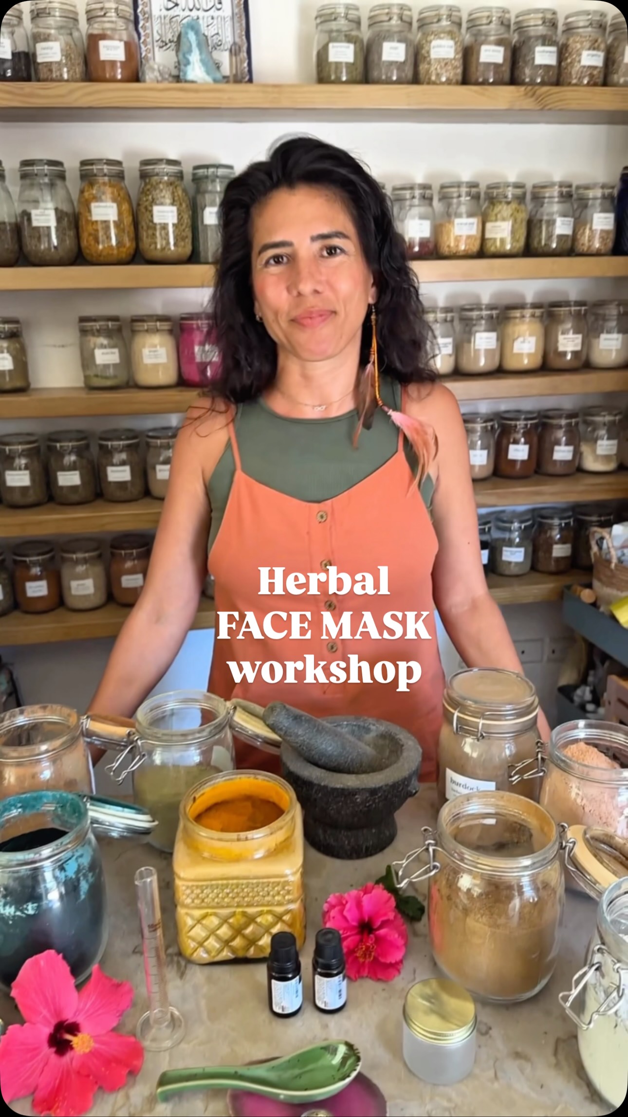 MAKE YOUR OWN HERBAL FACE MASK 🌿✨

Join me at the Apothecary for a hands-on workshop where you’ll learn how to formulate an herbal face mask specifically for your skin.

We’ll explore the properties + benefits of different:

🌿 Clays
🌸 Herbal powders
💧 Hydrosols
✨ Essential oils

You’ll learn how to choose and combine them based on your skin type + the benefits you’re looking for, then create your own personalized formula.

While we formulate, you’ll sip on a herbal BEAUTY tea made with plants traditionally used to nourish the skin from within. 🫖🌸

And you’ll leave with your own 1 oz jar of freshly made herbal face mask to take home — approximately 12 applications.

📍 Herbalista Apothecary, Cabarete
📅 Friday, October 2
🕔 5:00–6:30 PM
✨ RD$1 200 per person
🌿 Only 7 spots left

DM us to reserve your 
.
.
.
#wokshop #naturalfacemask #facemask #herbalfacemask #plantpowders