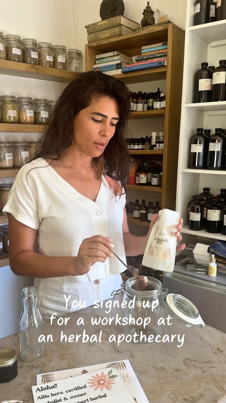 3 SPOTS LEFT!!!

CREATE YOUR OWN SIGNATURE PERFUME 🌿✨

This Friday, come create a scent that feels completely your own.

We’ll explore different essential oils — how they smell, their properties, and how they can influence mood, emotions + the limbic system.

You’ll learn the art of perfume blending using:

🌿 Base notes — the foundation
🌸 Heart notes — the body of your perfume
✨ Top notes — the first impression

Smell, explore + choose the oils that call to you, then create your own signature blend.

You’ll leave with your choice of a roll-on oil perfume OR a botanical perfume mist, made by you to take home. 🤍

📅 Friday, October 9
🕔 5:00–6:30 PM
📍 Herbalista Apothecary, Cabarete
✨ RD$1,500
🌿 Only 3 spots left

#herbalism #workshop #naturalperfume

Book your spot now by DM