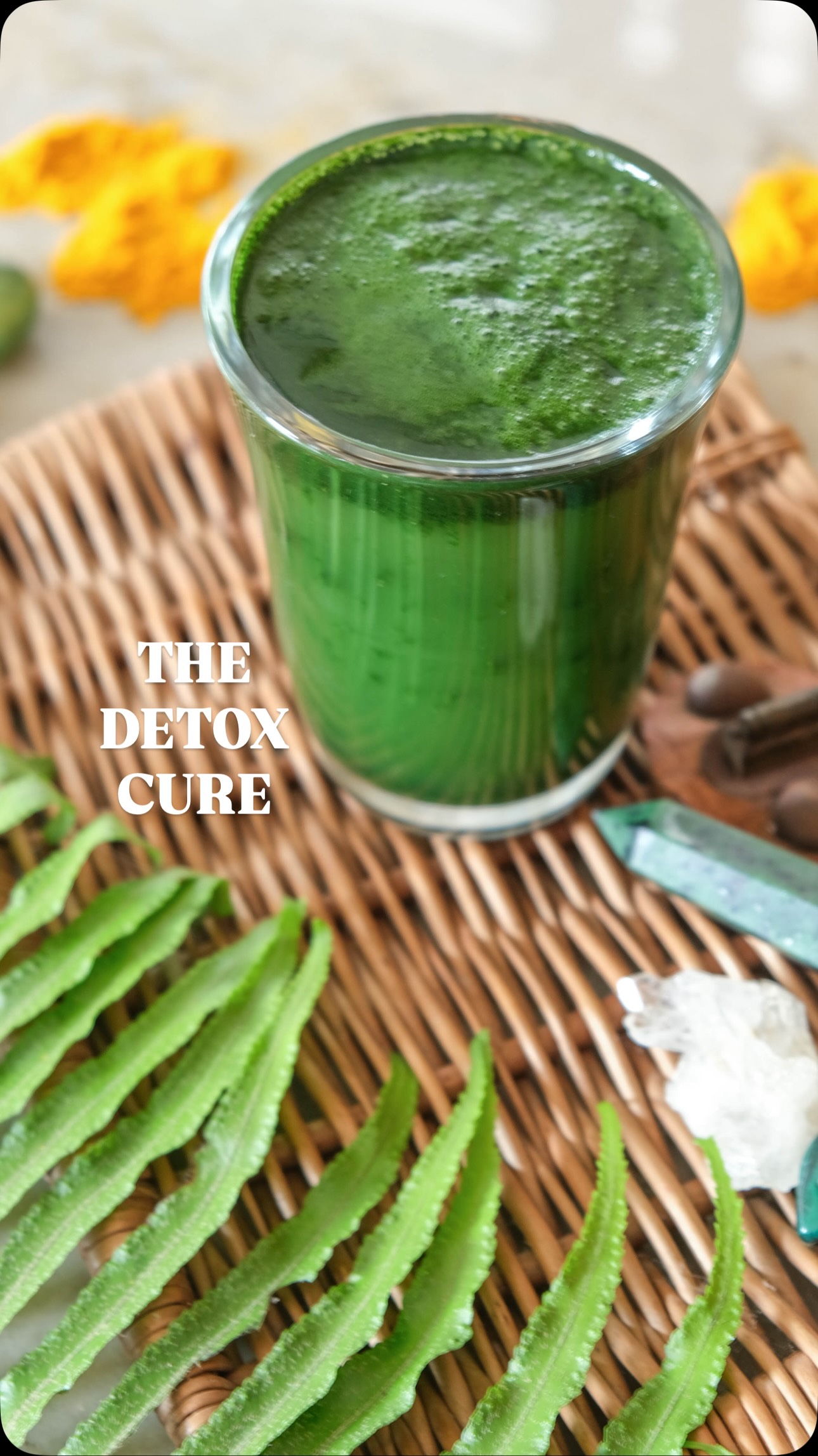 Español abajo ↓

YOUR BODY MIGHT BE CRAVING A RESET! 🌿

Less bloating, better digestion & more energy!

Meet THE DETOX CURE, our freshly made herbalist-formulated juice & herbal cleanse.

WHAT’S INSIDE?

🌿 Wake Up — Black Lemonade: Charcoal, lime, honey.
🌿 8 AM — Emerald Cleanse: Pineapple, spirulina, chlorella, moringa & herbs.
🌿 11 AM — Encuentro: Hemp, rice protein, maca, moringa & ginger.
🌿 1 PM — Digestive Herbal Infusion: Fennel, anise, mint, chamomile & ginger.
🌿 4 PM — Golden Milk: Turmeric, ashwagandha, chai, dates & cashew.
🌿 7 PM — The Cure Shot: Turmeric, black cumin oil, cayenne, lime & honey.
🌿 9 PM — Detoxify Me: Nettle, dandelion, fennel, red clover & chamomile.

Supports digestion, hydration, regularity & natural elimination. Packed with plant nutrients!

1, 2 or 3-day programs. Freshly made, no added preservatives, gluten or dairy.

DM to order! Pickup at Herbalista Apothecary or delivery in Cabarete & Sosúa.

〰️

¡TU CUERPO NECESITA UN RESET! 🌿

Menos hinchazón, mejor digestión y más energía.

THE DETOX CURE: jugos y plantas medicinales, formulados por una herbolaria y preparados frescos.

¿QUÉ INCLUYE?

🌿 Al despertar — Black Lemonade: Carbón activado, limón y miel.
🌿 8 AM — Emerald Cleanse: Piña, espirulina, chlorella, moringa y hierbas.
🌿 11 AM — Encuentro: Cáñamo, proteína de arroz, maca, moringa y jengibre.
🌿 1 PM — Infusión Digestiva: Hinojo, anís, menta, manzanilla y jengibre.
🌿 4 PM — Golden Milk: Cúrcuma, ashwagandha, chai, dátiles y marañón.
🌿 7 PM — The Cure Shot: Cúrcuma, comino negro, cayena, limón y miel.
🌿 9 PM — Detoxify Me: Ortiga, diente de león, hinojo, trébol rojo y manzanilla.

Apoya la digestión, hidratación, tránsito intestinal y eliminación natural.

Programas de 1, 2 o 3 días. Frescos, sin conservantes añadidos, gluten ni lácteos.

¡Pide por DM! Recogida en Herbalista Apothecary o entrega en Cabarete y Sosúa.